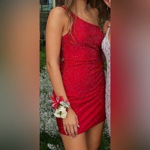 Beautiful Homecoming dress! Red, size Medium
